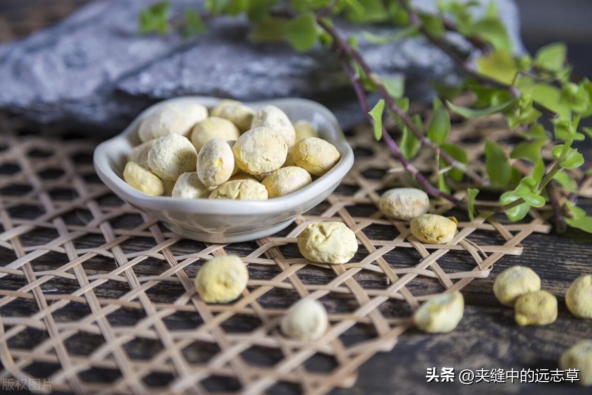 二阳咳嗽咳痰吃什么中成药,白痰和黄痰是火还是寒如何治疗