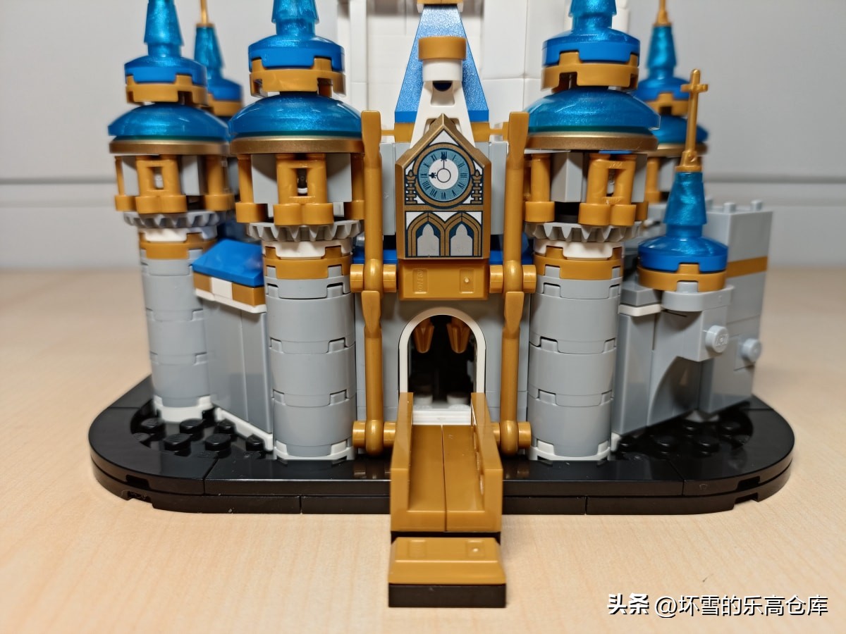 乐高新迪士尼城堡开箱,乐高新老两款迪士尼城堡组合