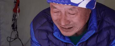 从截肢患癌到比肩姚明,还被吴京拍成电影,他是中国最牛的老头?