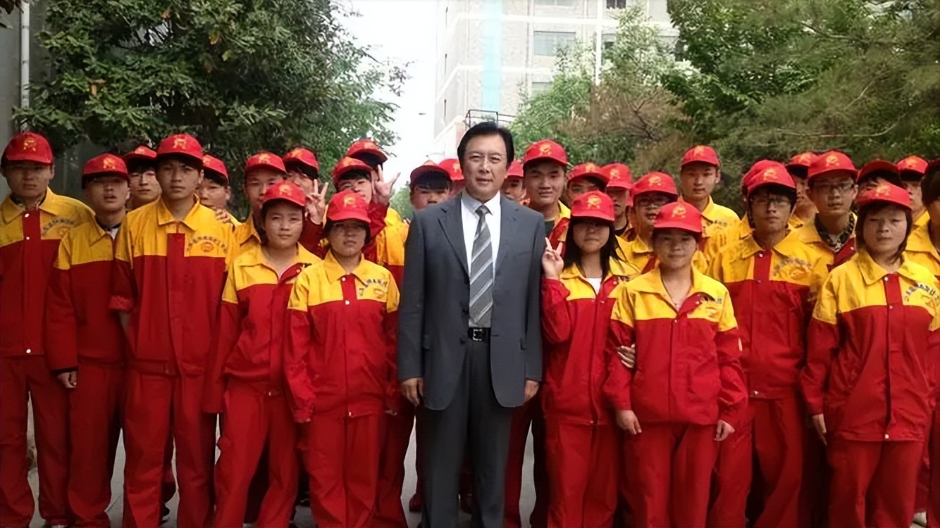 蓝翔技校现在有多少学生,蓝翔技校每年招生数量