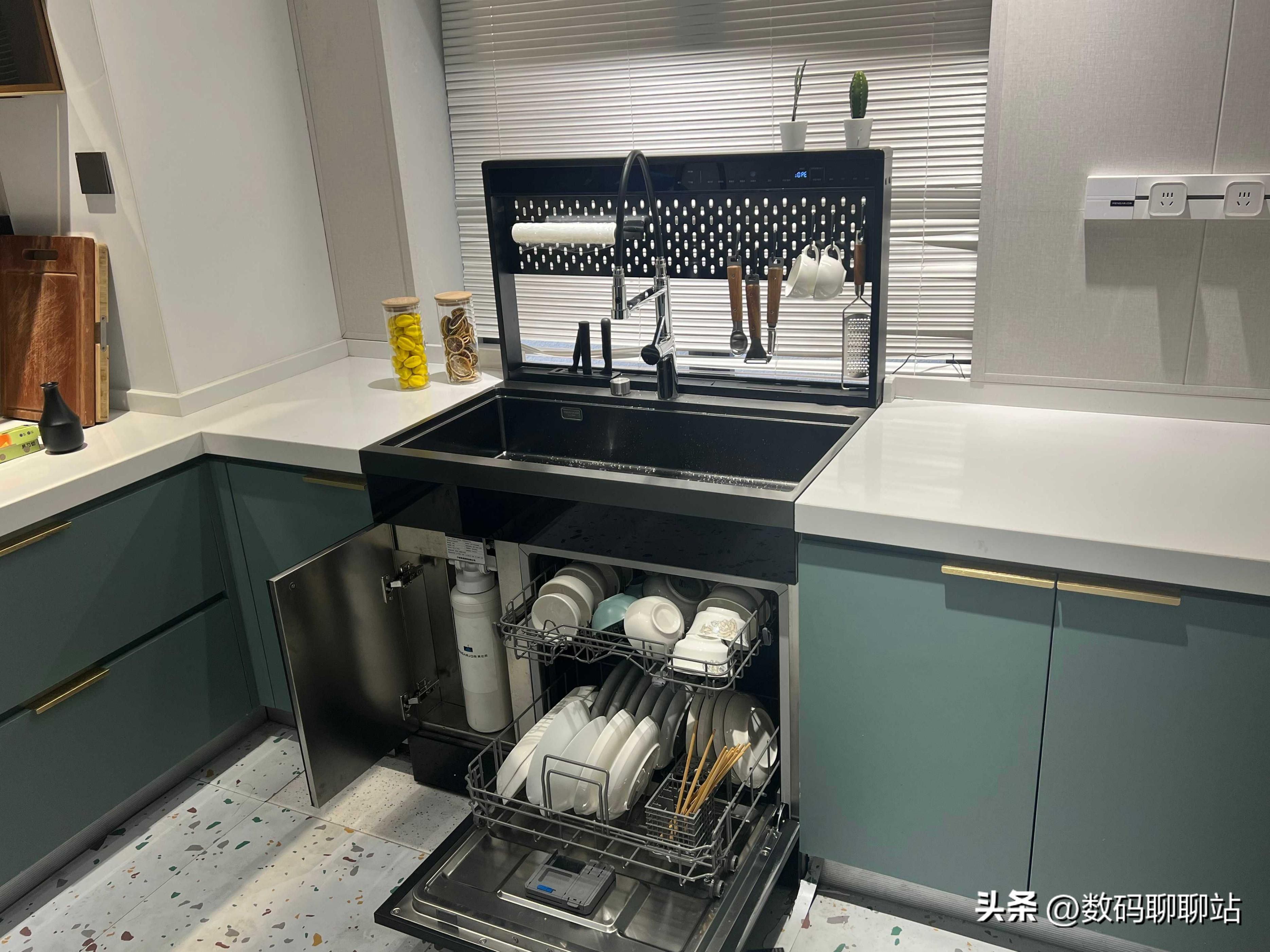 90后深漂打工记录,90后深漂打工人周末宅家