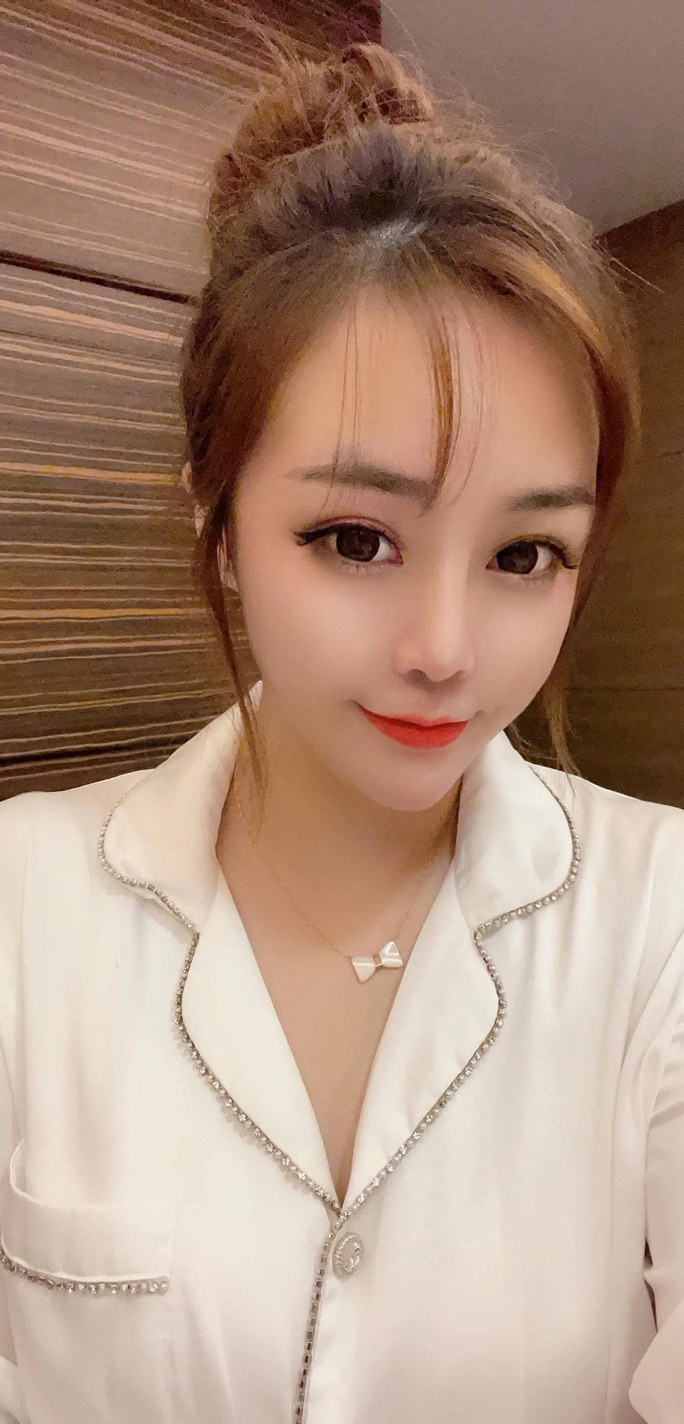 身家过亿的女强人,女强人初瑞雪