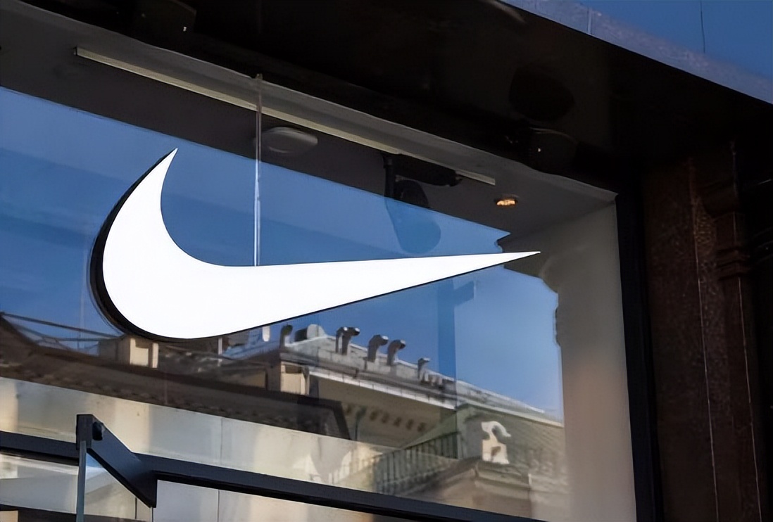 最初只是日本亚瑟士代理商，耐克那些鲜为人知的发家史|商研局