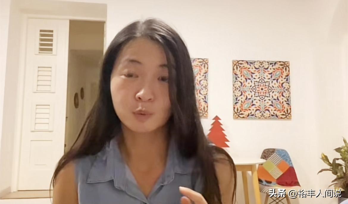 33岁福建女网红非洲遭抢劫！金项链被扯断，狂追两条街扭送至警局