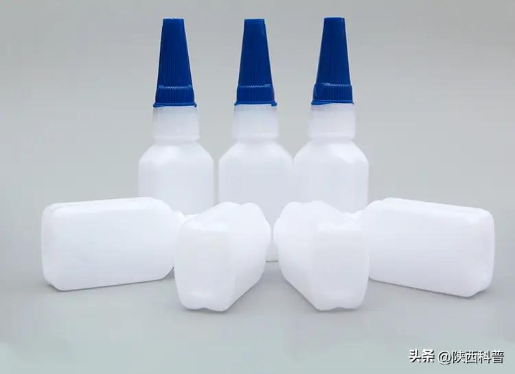 胶水放在瓶里怎么干了,胶水粘东西不掉的方法