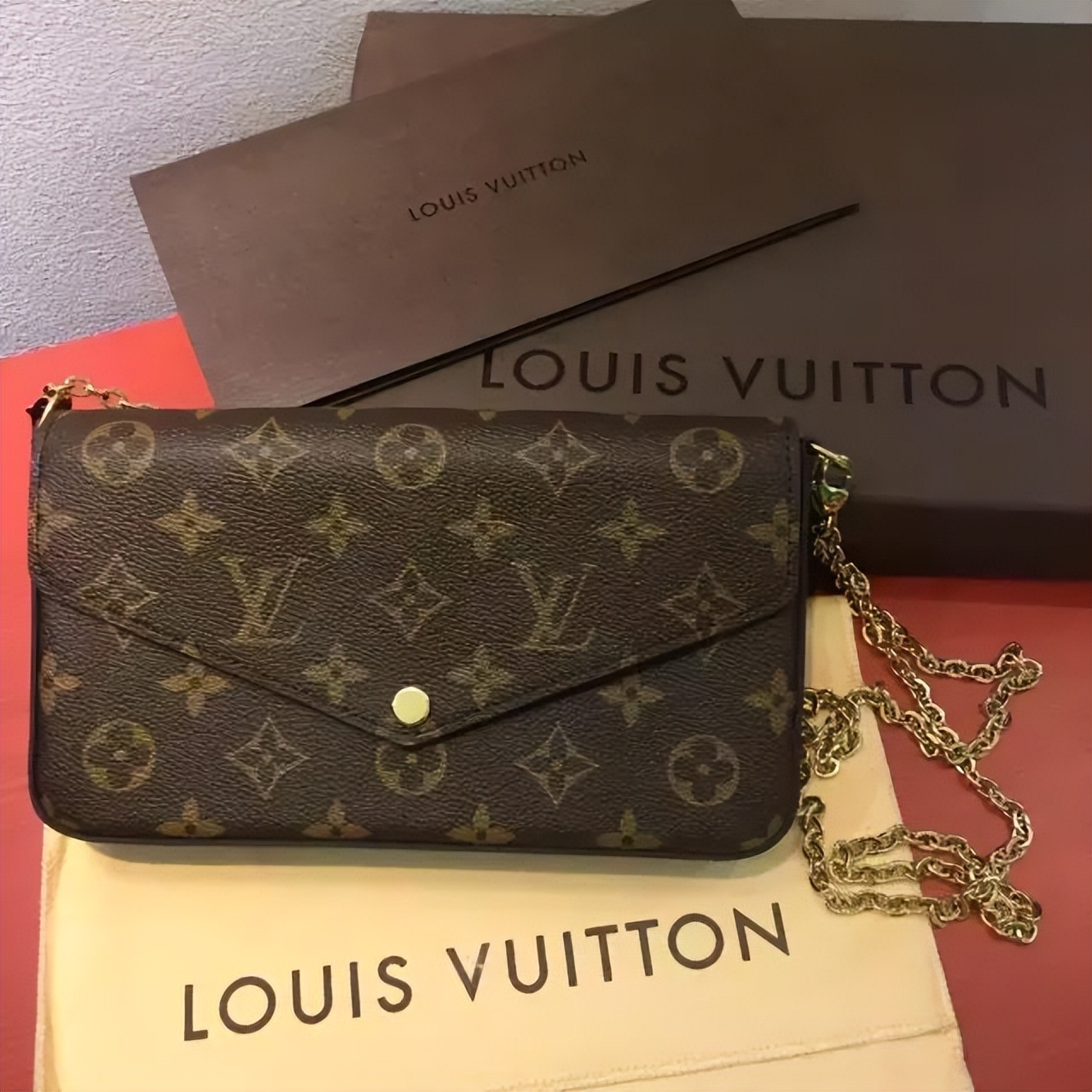 世界奢侈品牌背后的故事,奢侈品牌成长史