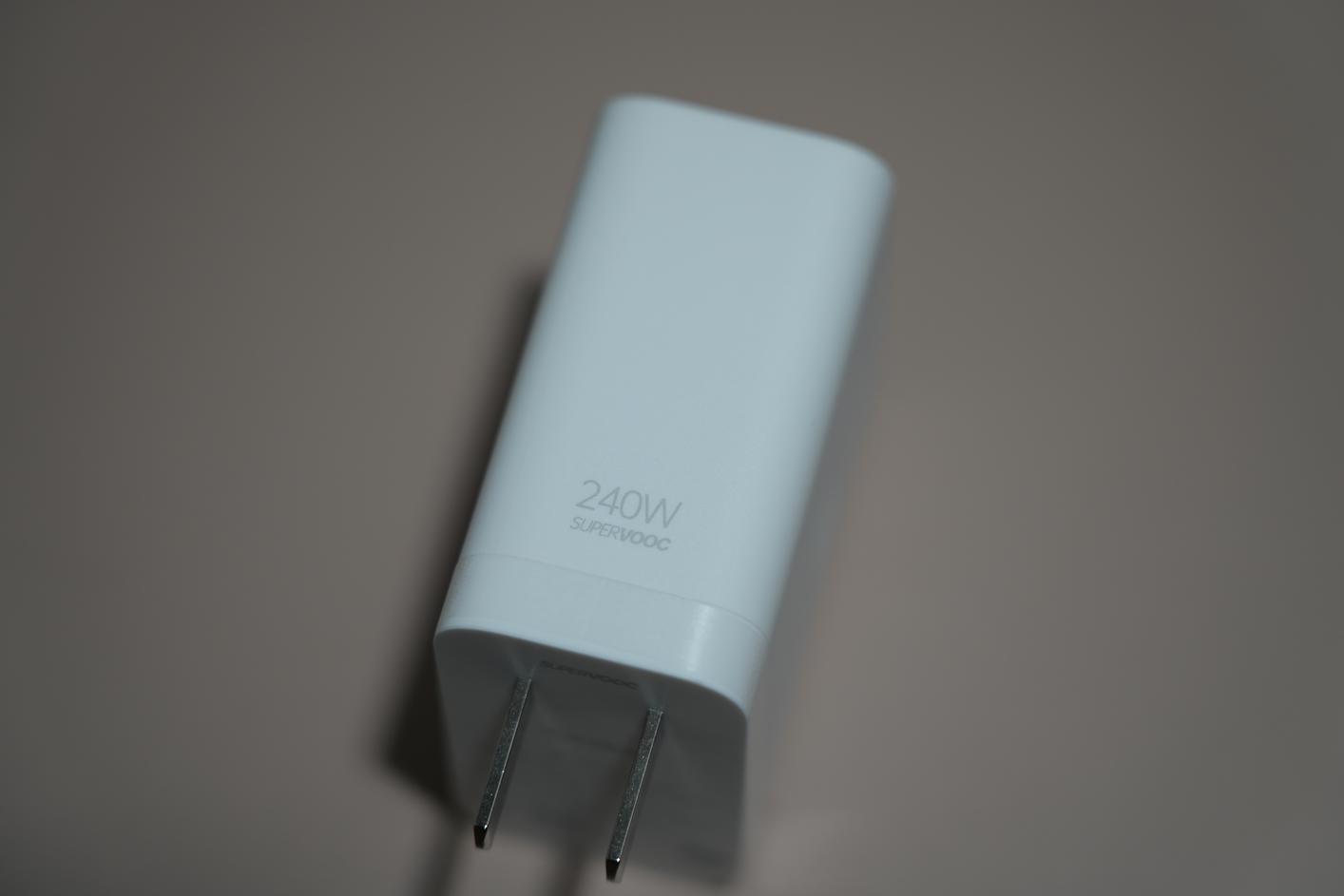 真我gtneo2t和真我gtneo闪速版,真我gtneo5将搭载240w快充