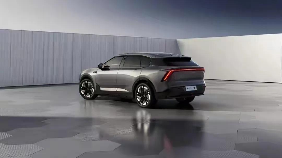 韩国人疑惑：德国和日本都行，为什么韩国车不行？HiPhiY展翼而来