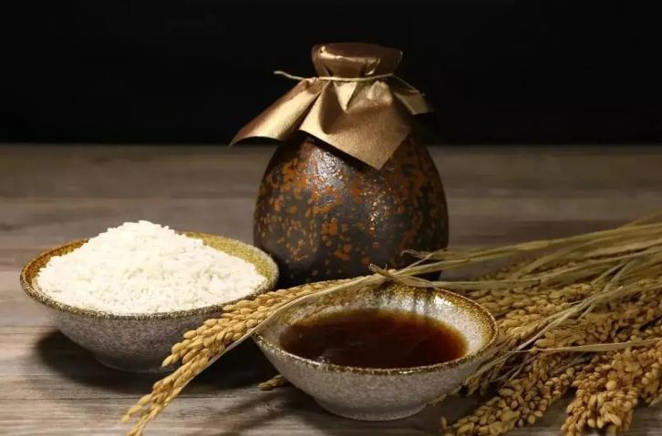 传承千年的黄酒，为啥如今很少有人在喝，过来人透露这3个原因