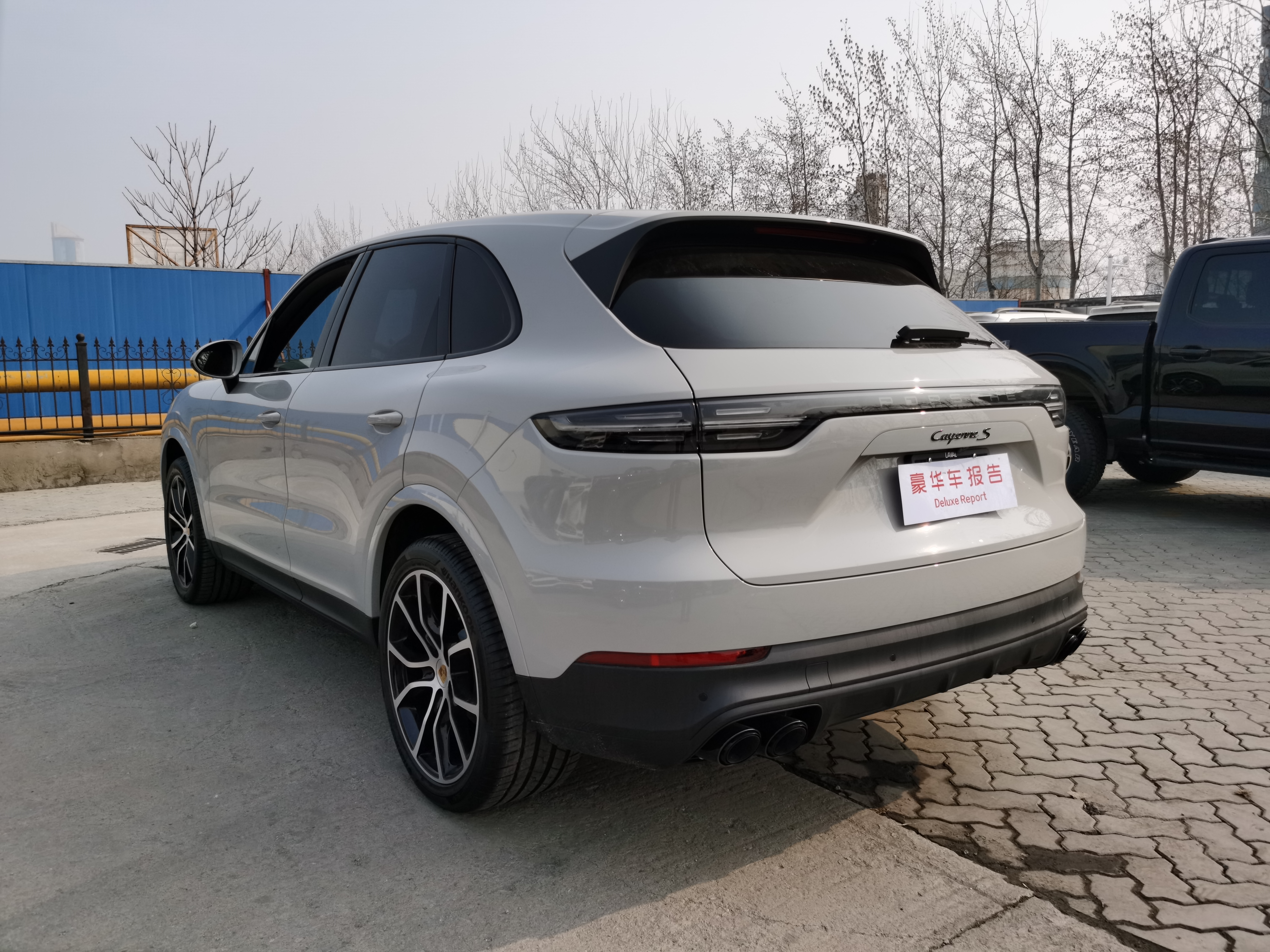 新款保时捷卡宴和新款x5,保时捷卡宴2023新款对比宝马x5