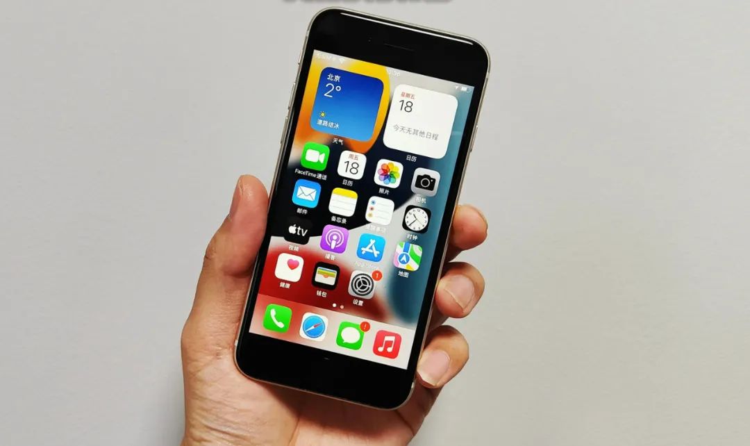 目前最值得入手的lcd屏幕手机,lcd屏的手机哪款最护眼