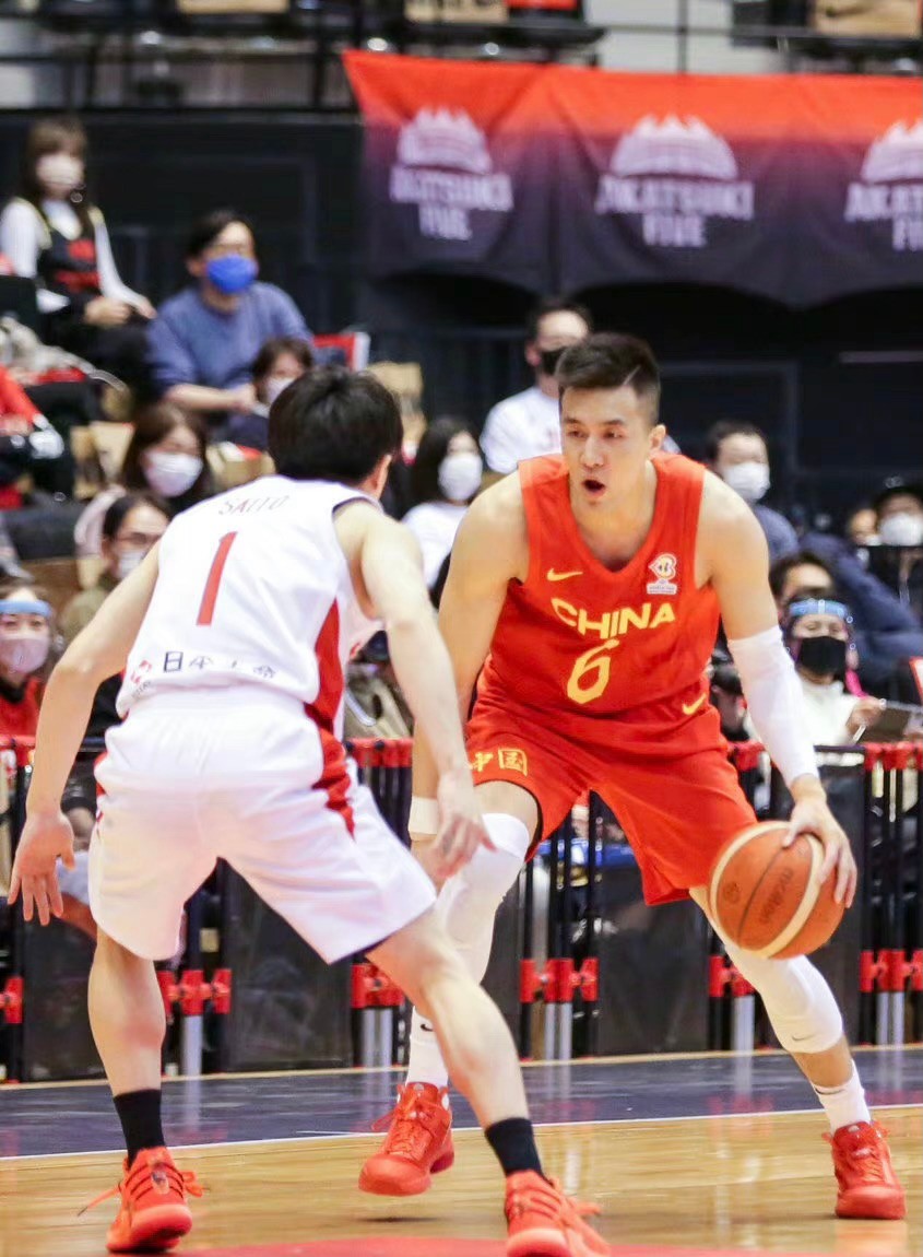 篮球痴汉,郭艾伦痴迷南斯拉夫步