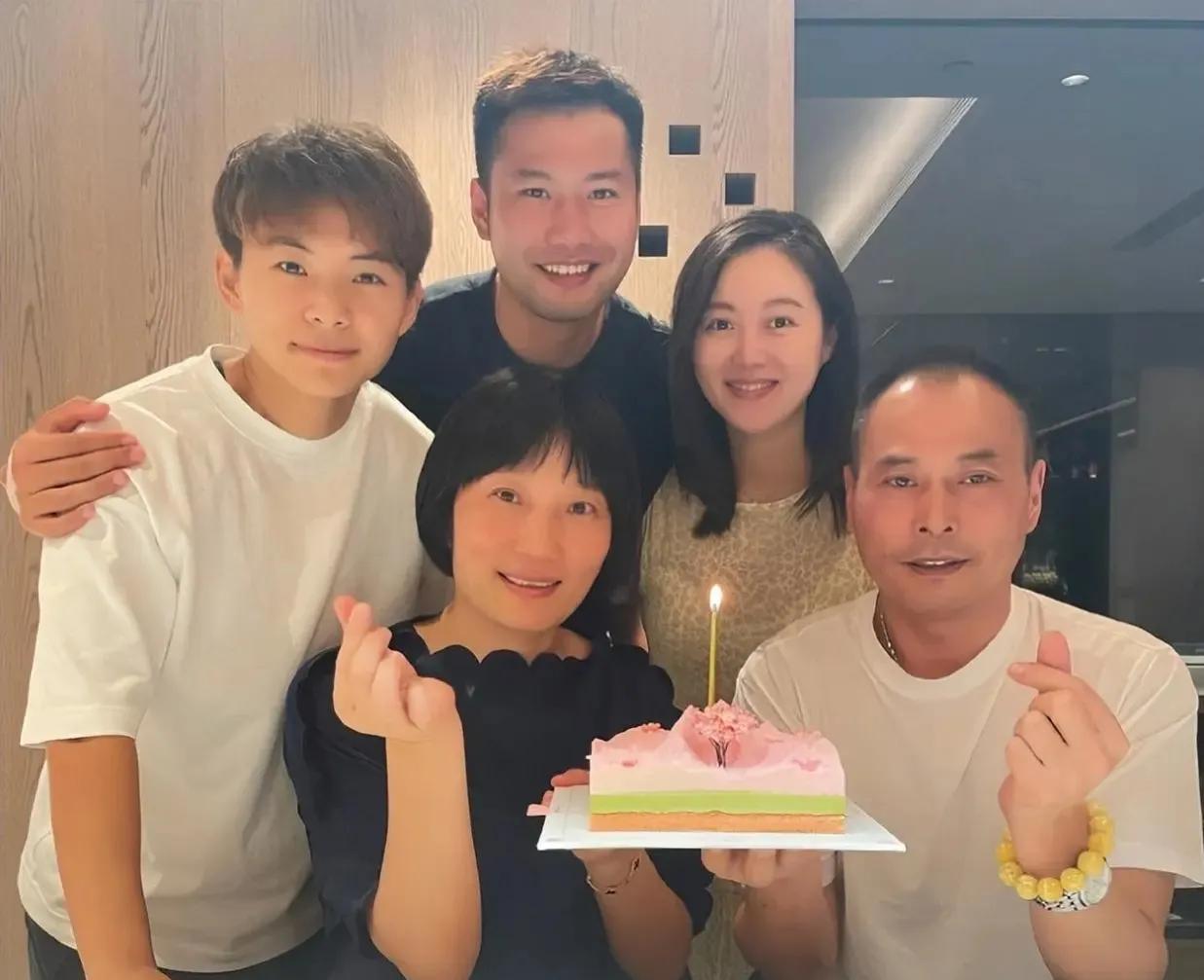 女梅西王霜,中国梅西王霜视频