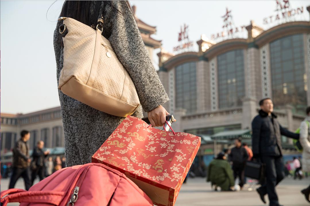 冬天过年回家送爸妈什么礼物,过年给爸妈什么礼物最好