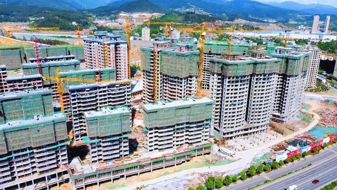 房屋过了保修期出现问题谁负责,房子墙壁开裂过了保修期该怎么办