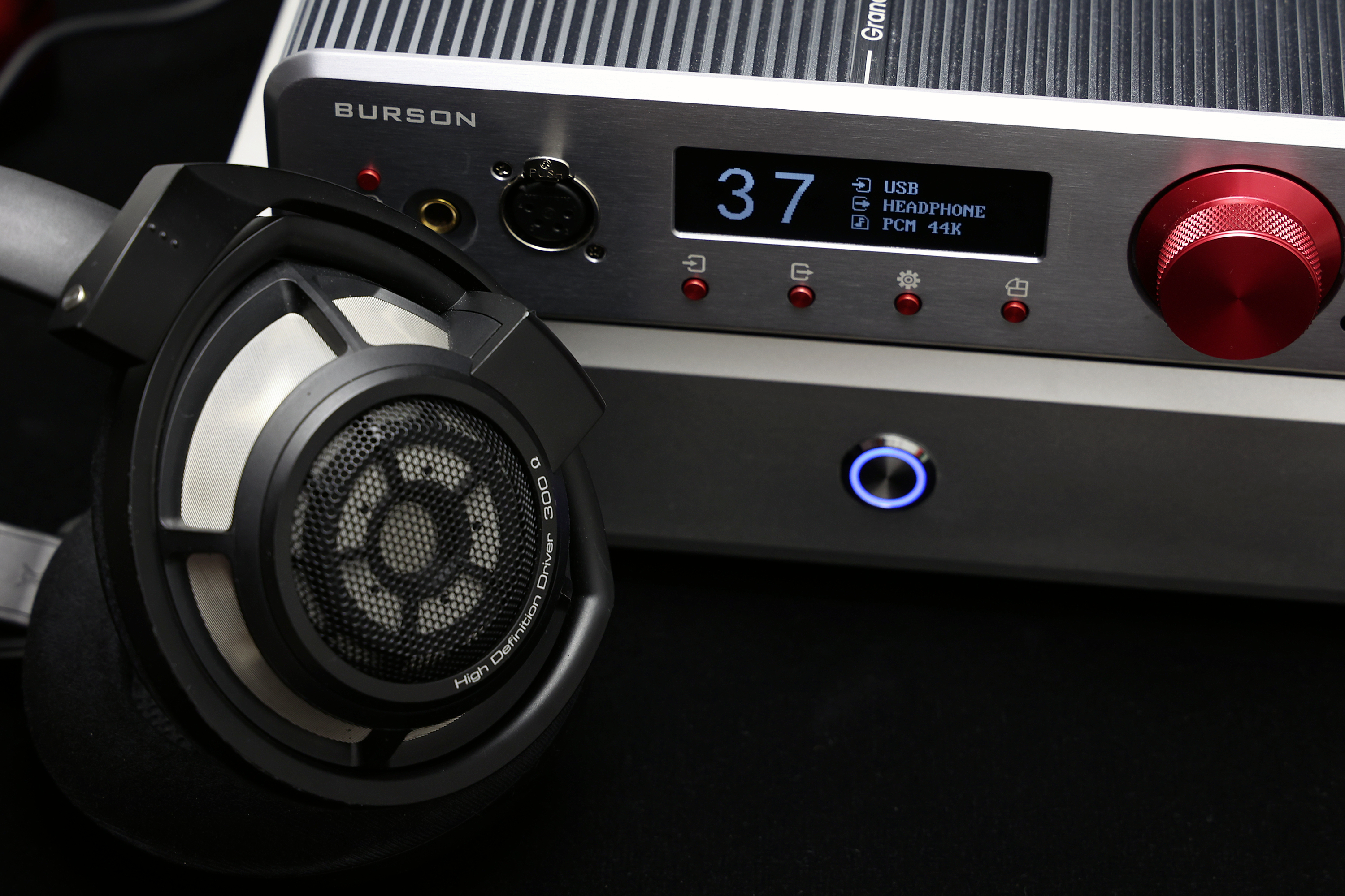 「耳边评测」超万元“PC-HiFi主机”？享声AMCD2数字音乐*放播**器