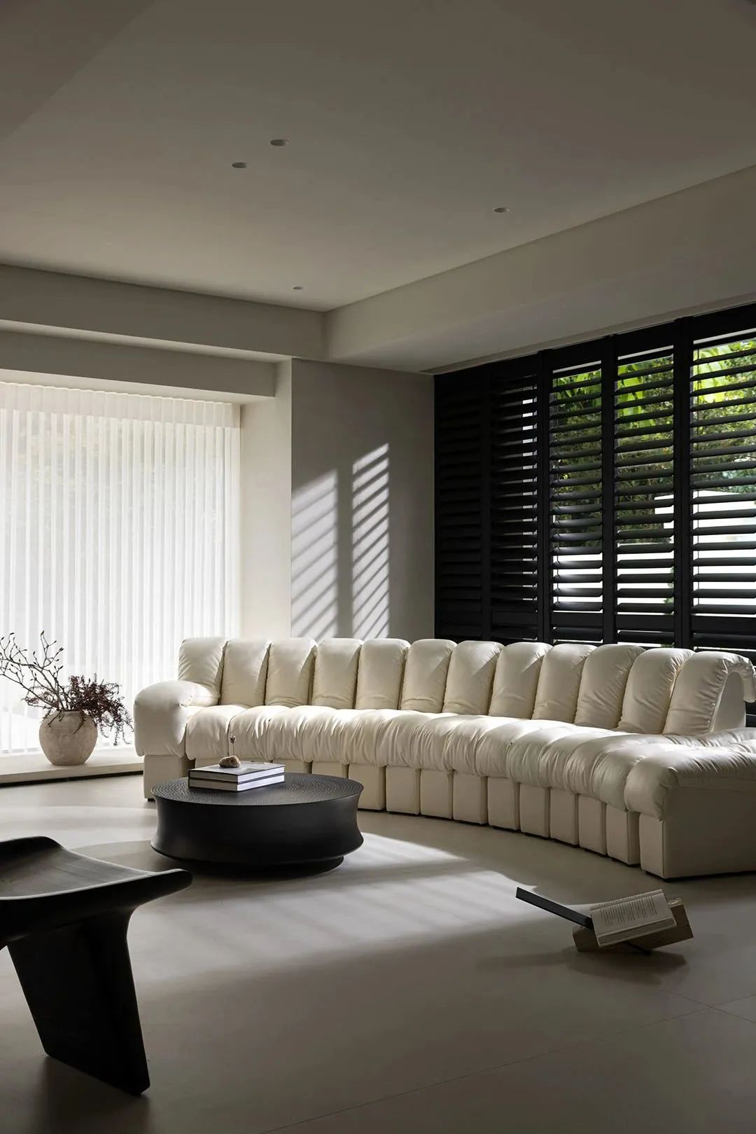 越秀现代风别墅装修案例,花都简约别墅装修设计