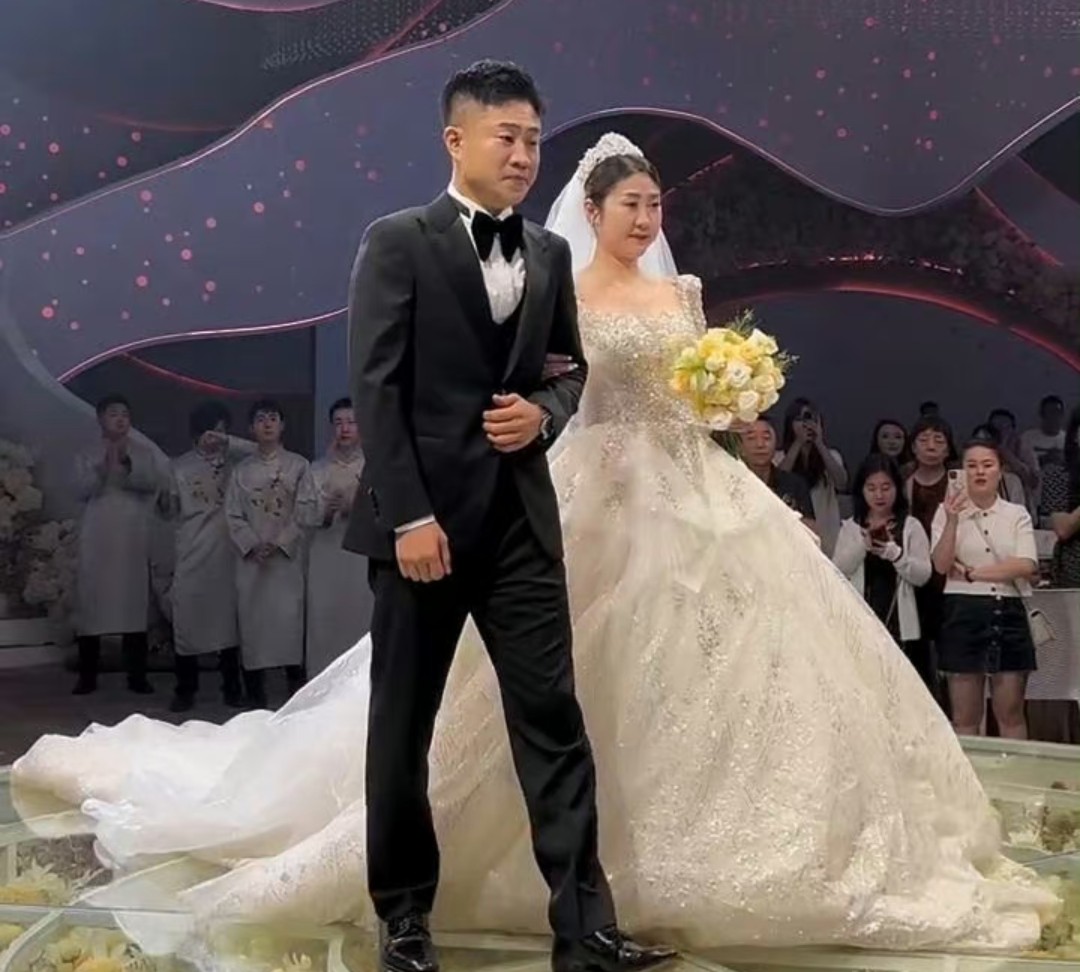 王小利儿子婚礼为何火遍全网,王小利儿子婚礼开销被曝