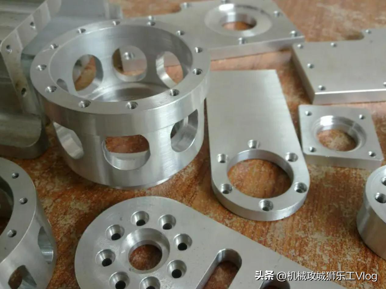 最新机械零件公差与配合国家标准,机械零件图不标公差国标多少