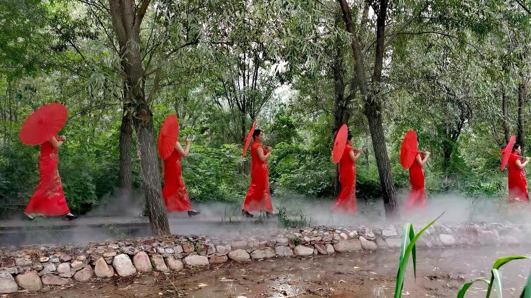 旗袍佳丽户外视频,旗袍佳丽正定之行