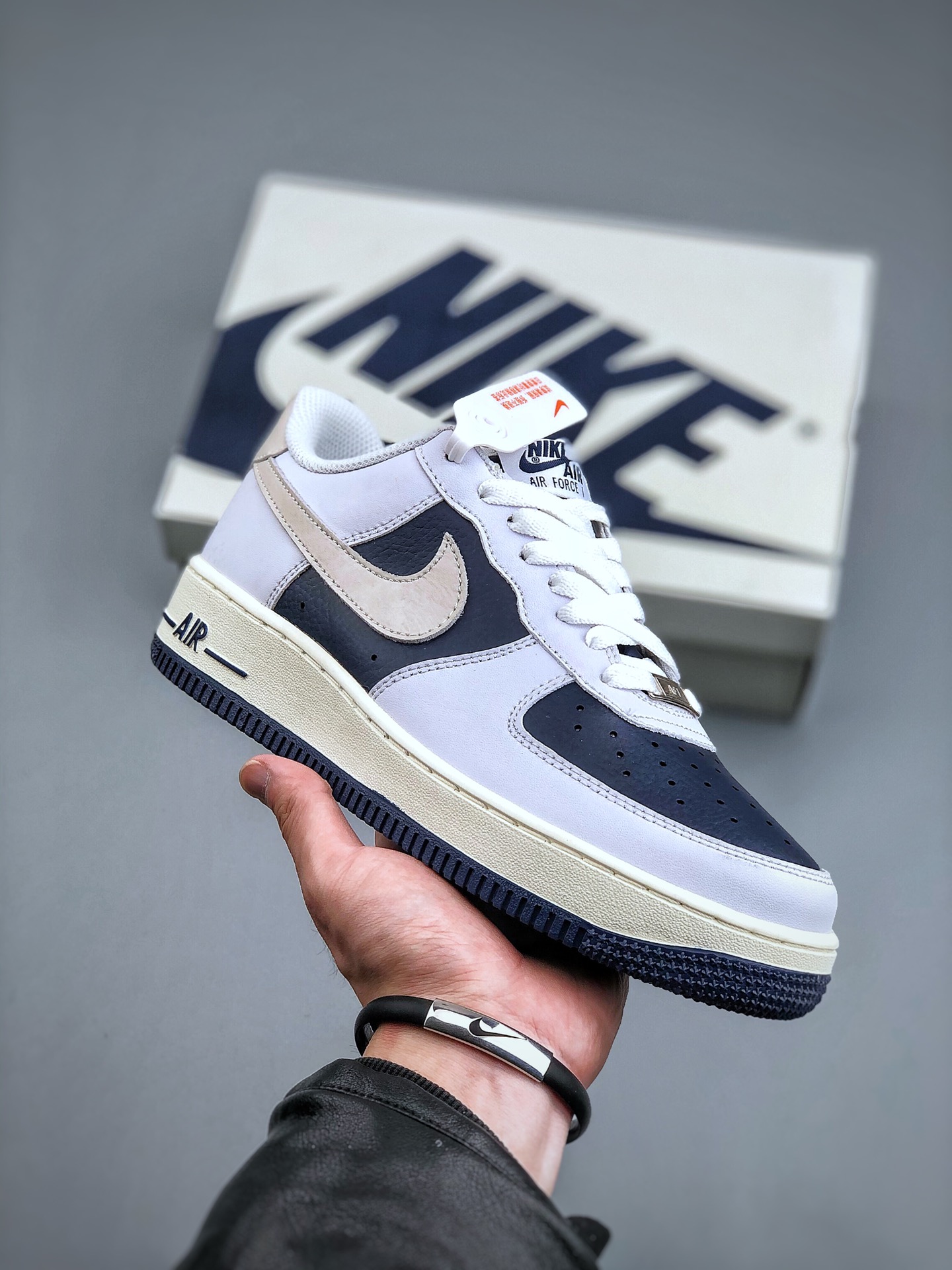 磨脚的鞋子不要硬穿,磨脚的鞋子别硬塞