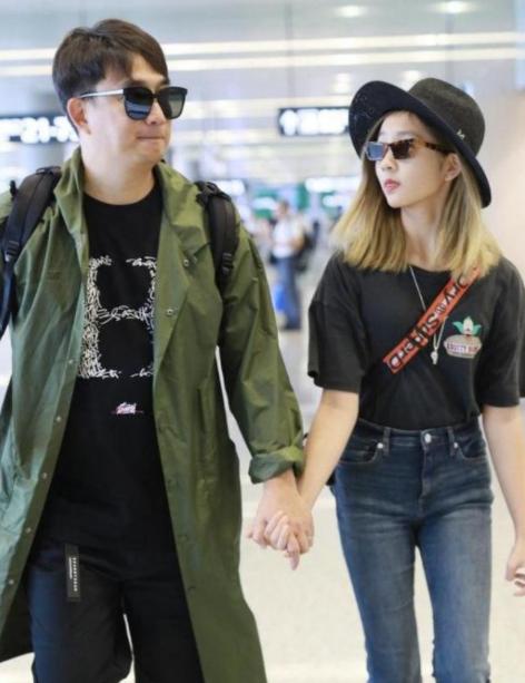 异装癖、假名媛、绝望的文盲…这些星二代究竟在“高贵”什么？