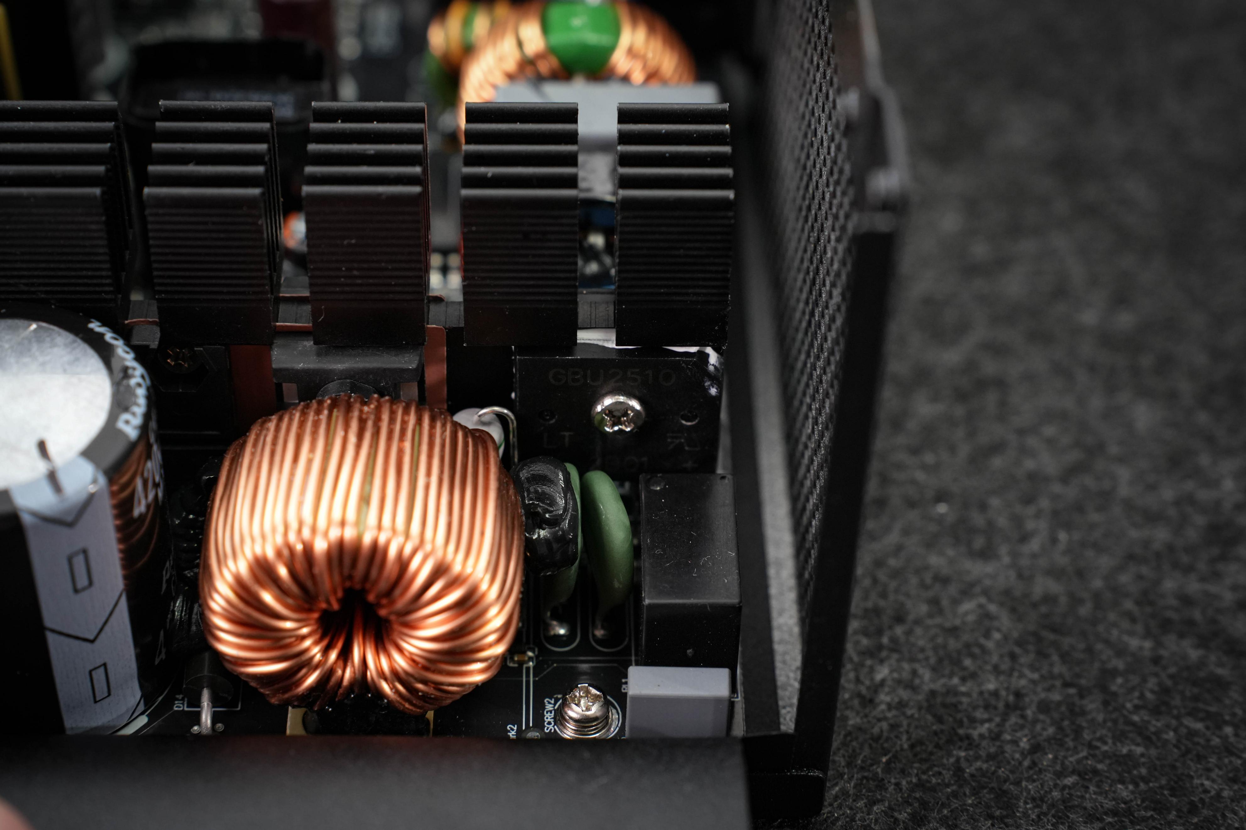 长城电源猎金f12拆解,长城猎金850w电源拆解评测视频