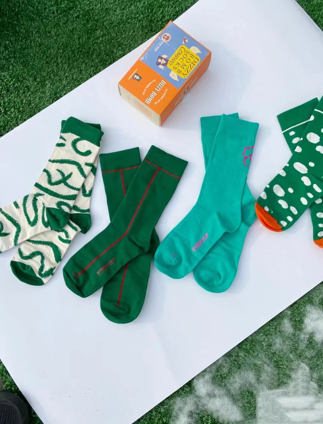 袜子一穿就起球,袜子穿了起球什么原因