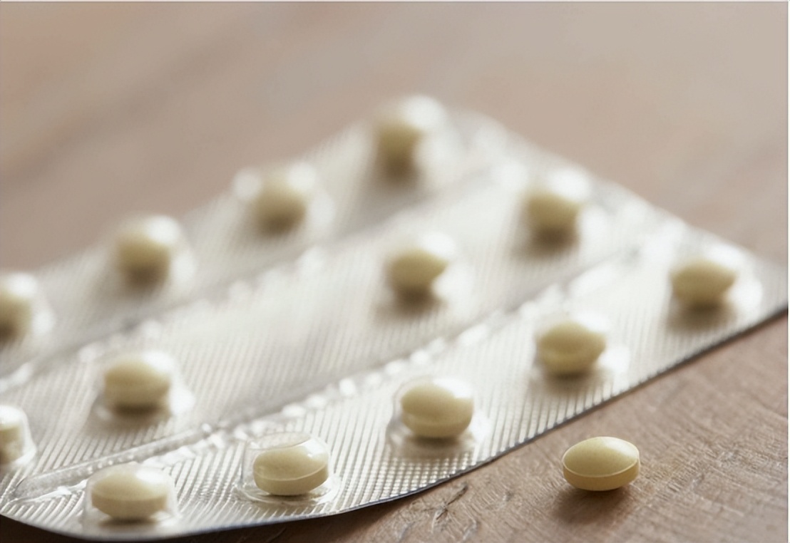 40岁女性叶酸预防心脑血管,预防心脑血管病服叶酸可以吗