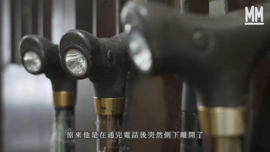 精英高管死于37㎡的独居房：妻儿移民后，他和5吨垃圾生活了20年