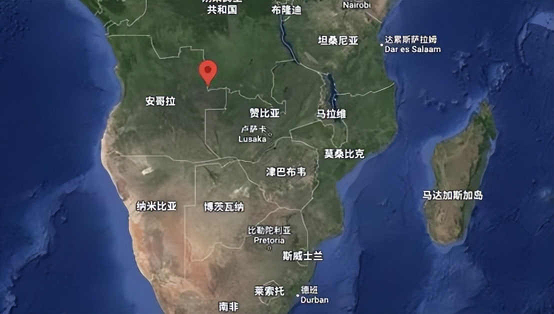 非洲19岁女孩远嫁河南48岁农民,生俩混血儿,称:我每天都在享福