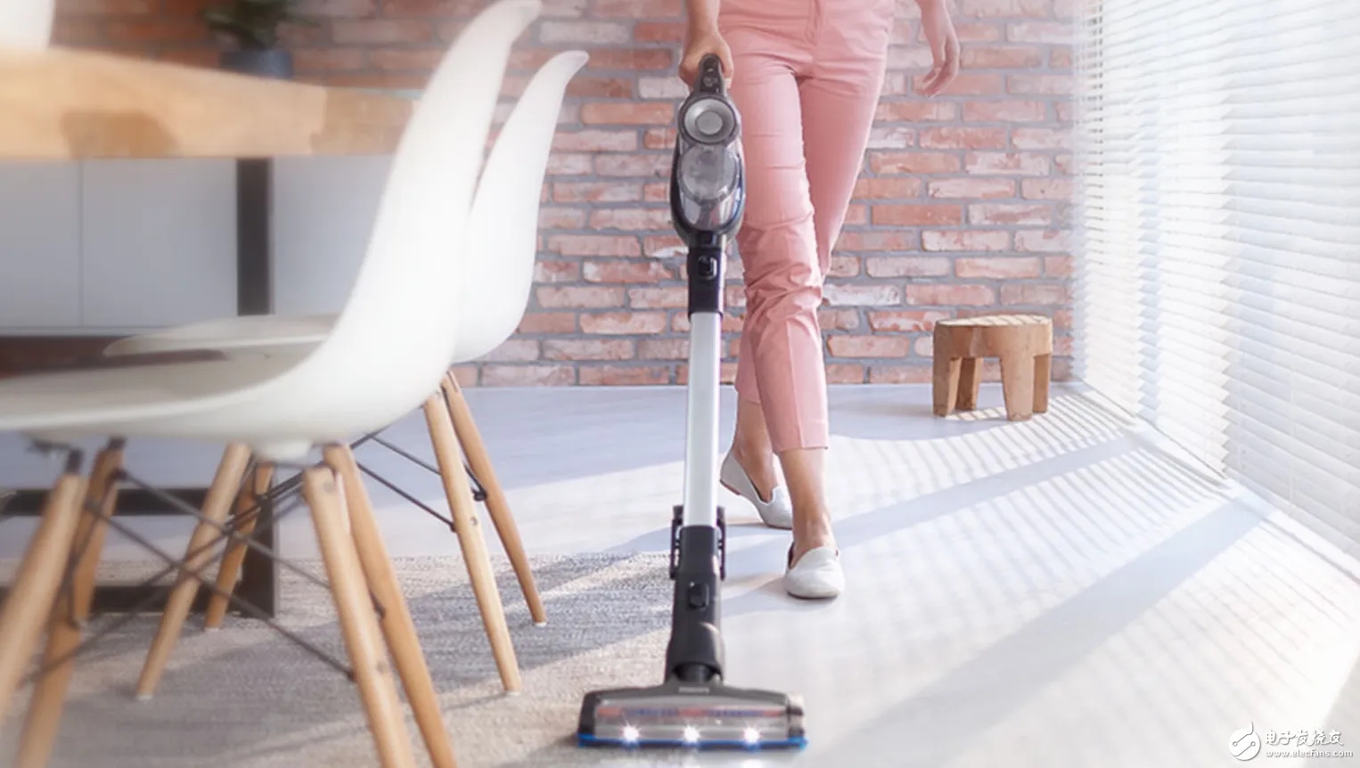 纠结买戴森哪个型号吸尘器,购买吸尘器还在纠结买什么