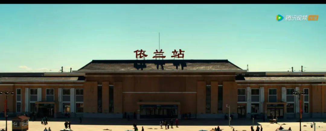 依兰爱情故事泪崩版,依兰爱情故事有那么感人吗