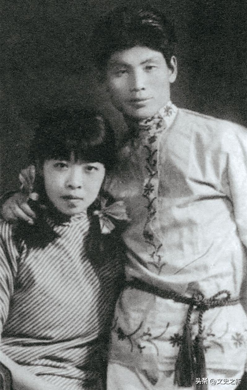 女作家萧红:堕落的文坛洛神,依附不同的男人,鲁迅早料到结局