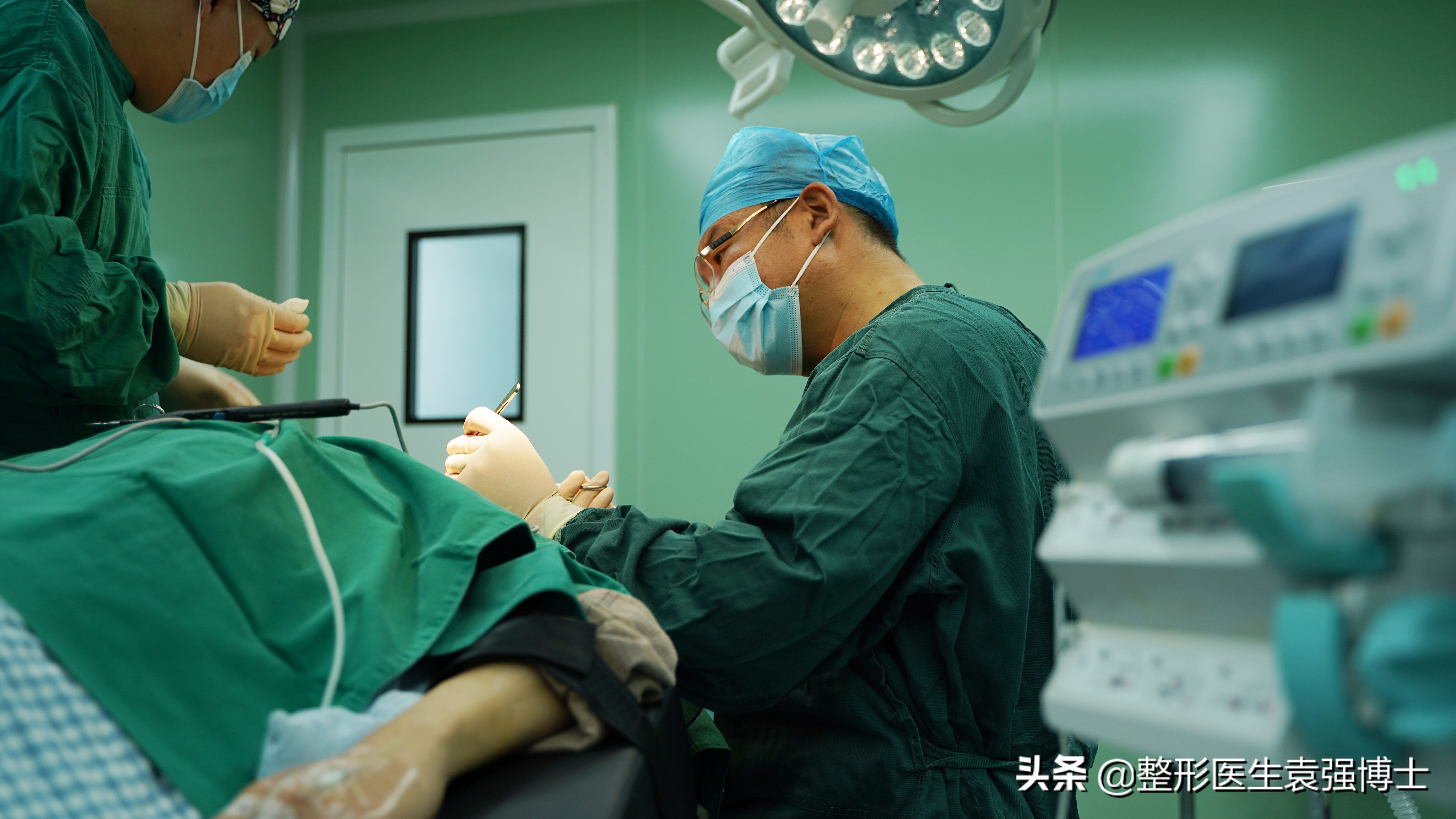 肚皮松弛拉皮手术有副作用吗,脸上做拉皮手术有无副作用