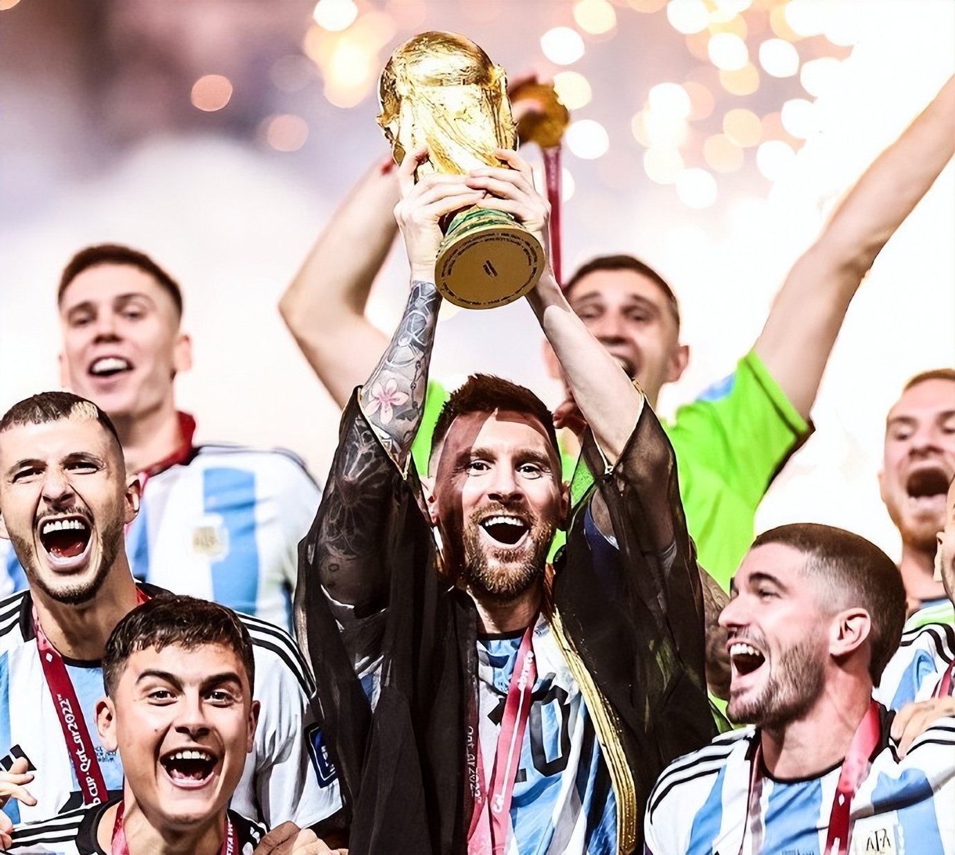 阿根廷夺冠庆典梅西如释重负,梅西夺冠巴萨会哭吗