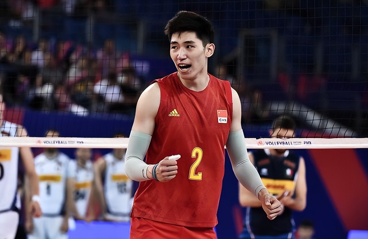江川赴日打球恐泡汤!韩国副攻官宣加盟JT男排,养好伤是重中之重