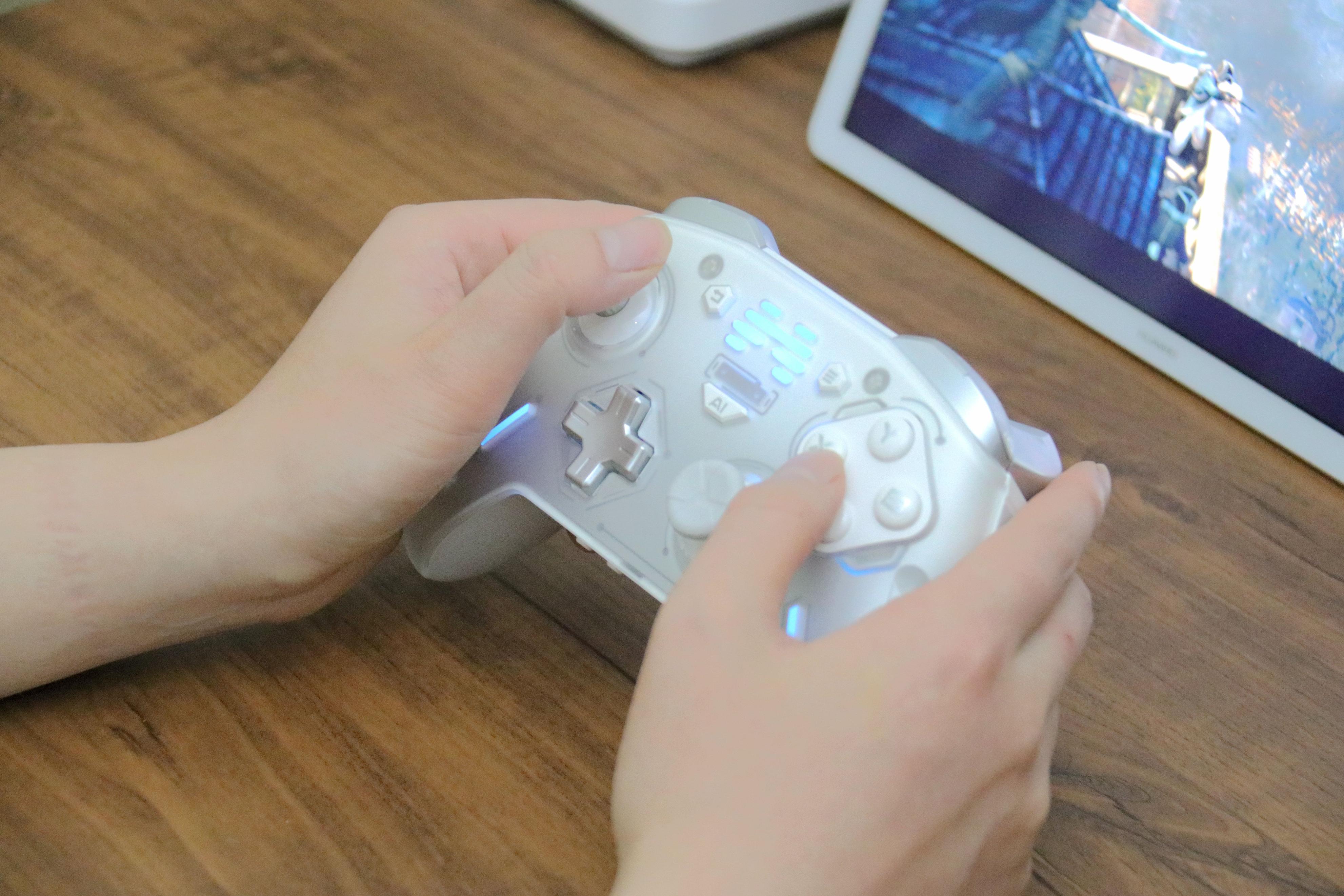 北通宙斯2光轴精英手柄体验，玩游戏还得用它！