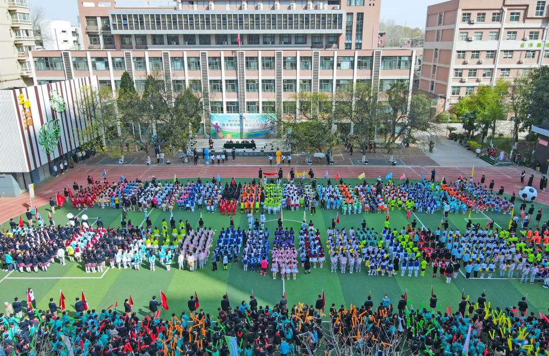 最热辣的校园足球联赛来了：大学南路小学2023年校园足球联赛激情开幕！