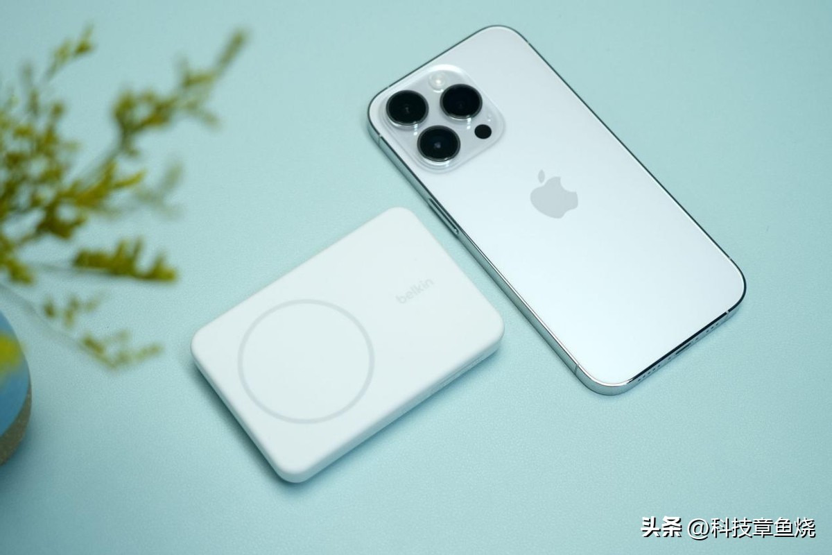 贝尔金磁吸无线充电宝,给贝尔金磁吸充电宝充电