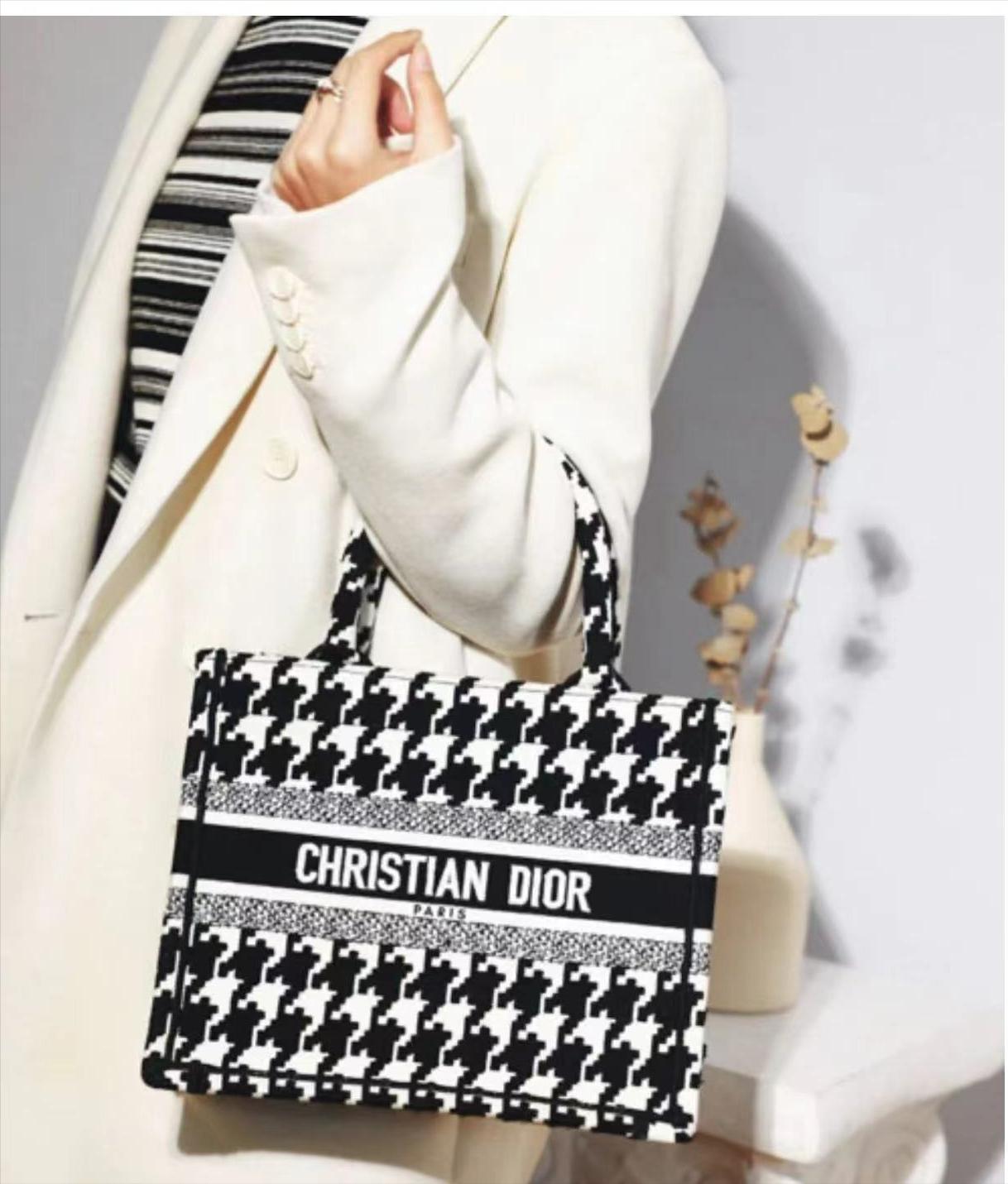 2022年圣罗兰包哪款值得买,2023香奈儿包包哪款值得入手