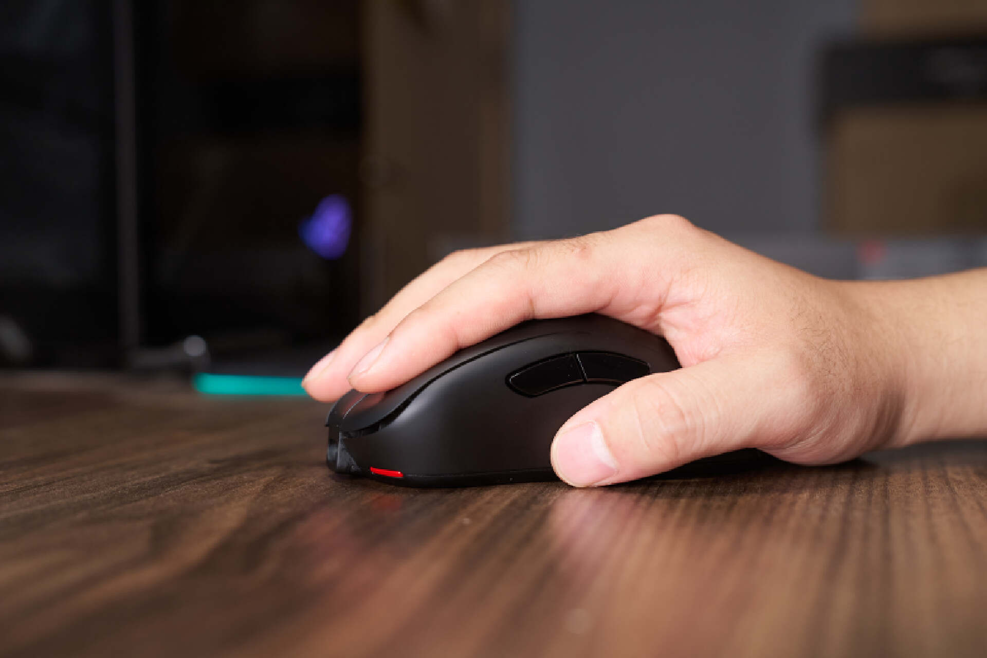 便宜鼠标和电竞鼠标外观对比,精选五款无线鼠标百元性价比之选