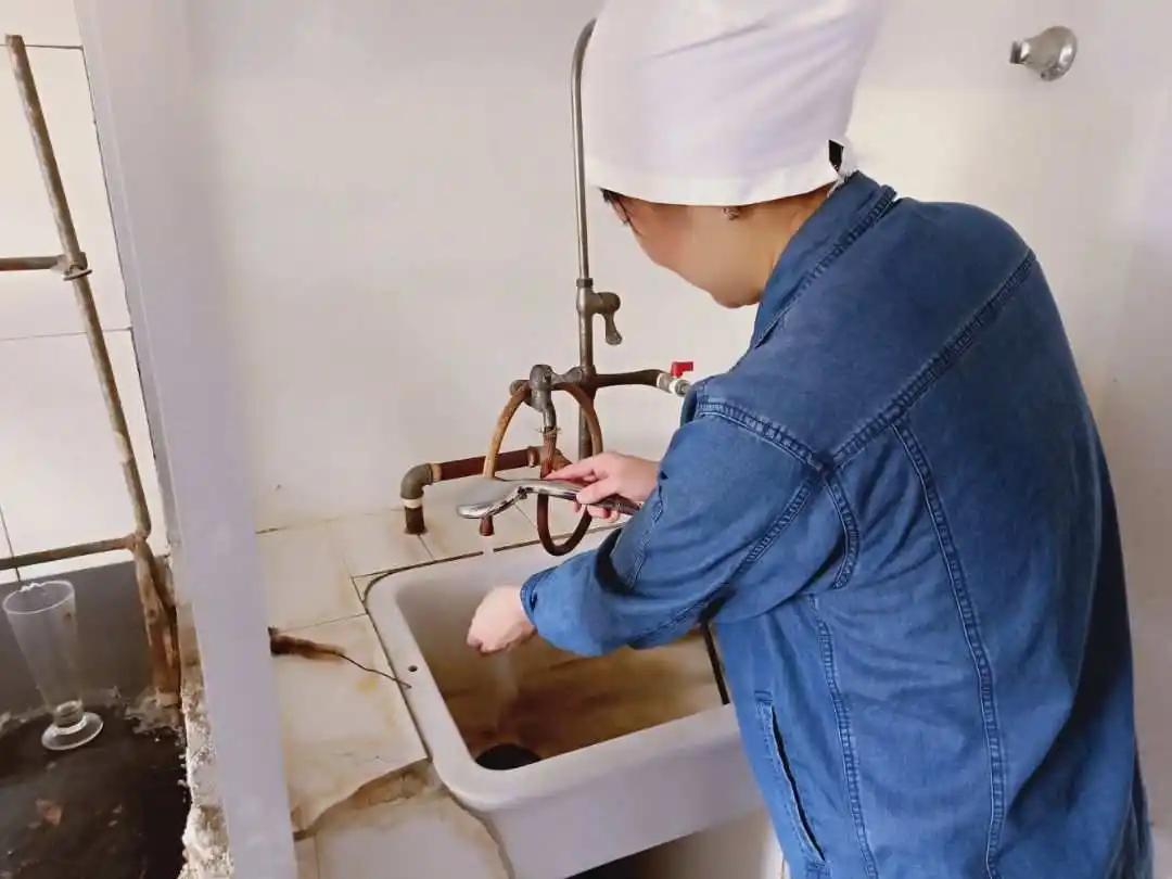 84消毒液怎么用于家里消毒,家里84消毒液的正确用法