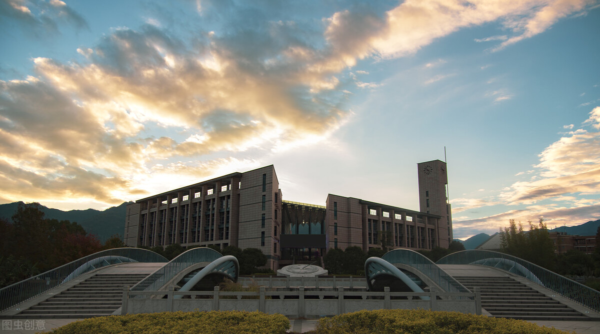 只要是拥有灵气的东西，都是可以消化掉，谁还可以控制老子