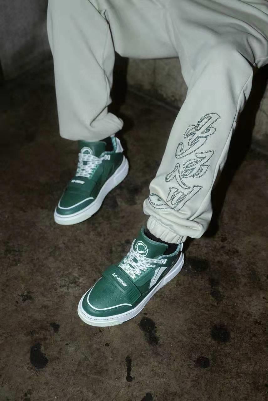 李宁和安踏哪个篮球鞋更好,安踏板鞋好还是李宁板鞋好