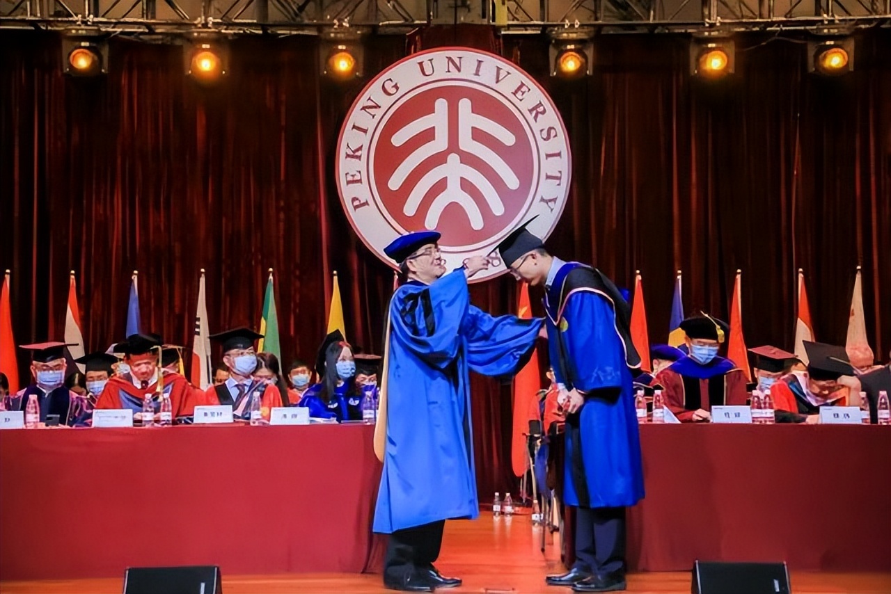 美宝回国证件问题,美宝十八岁前能入美国籍吗