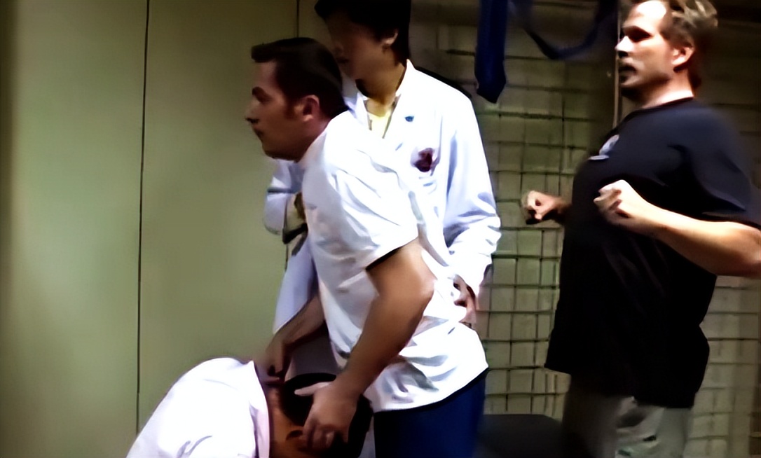 健身康复针灸,中医针灸救瘫痪美国运动员