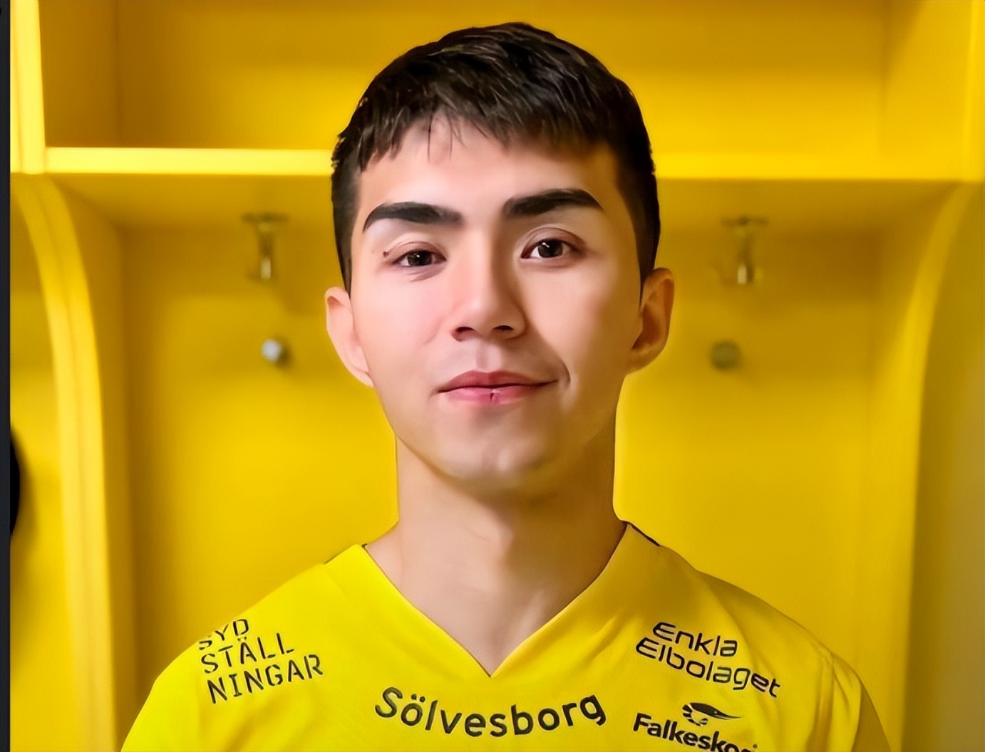 男足艾菲尔丁最新消息,艾菲尔丁闷闷不乐