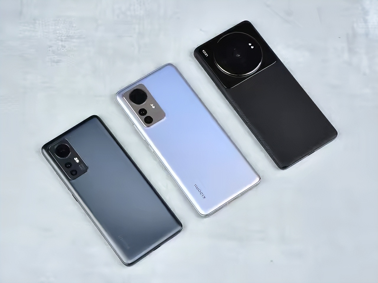 小米手机目前最值得入手的一款是,小米手机目前哪一款最好用又实惠