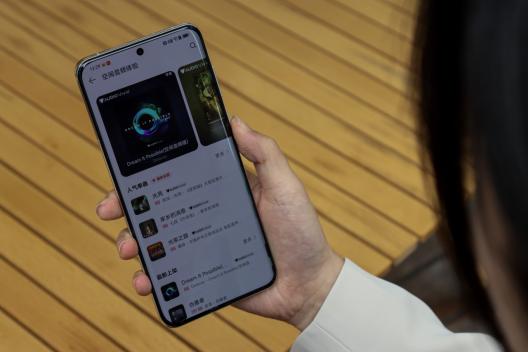 华为FreeBuds5体验评测：“水滴”造型不负澎湃好音质！